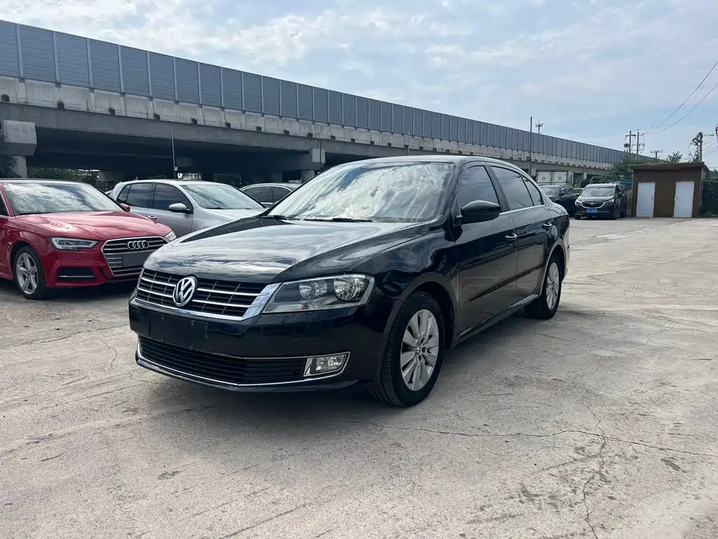 Volkswagen Lavida 2014