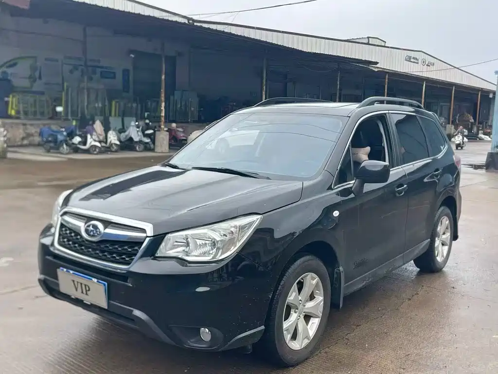 Subaru Forester 2013 — фото 1