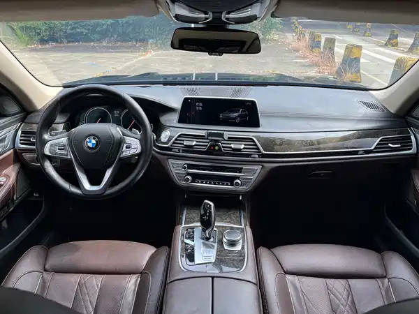 BMW 7 Series 2016
