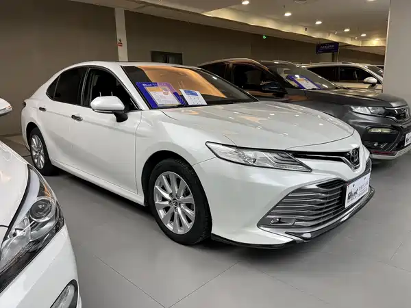 Toyota Camry 2019