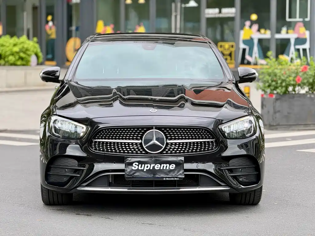 Mercedes-Benz E-Class 2023