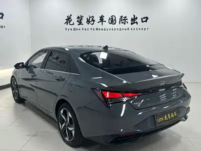 Hyundai Elantra 2022