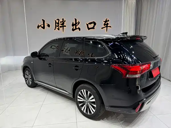 Mitsubishi Outlander 2022