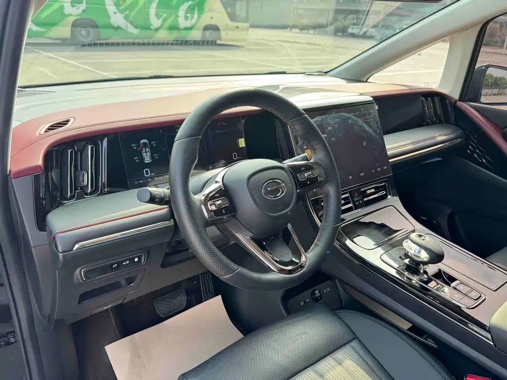 GAC Motor Trumpchi E9 2024 — фото 10