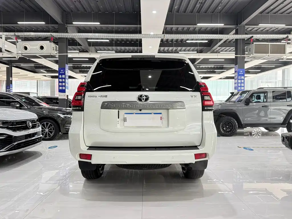 Toyota Prado 2019 — фото 8
