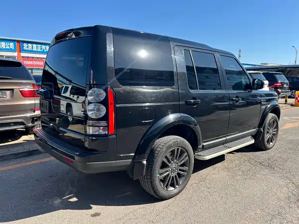 Land Rover Discovery 2016