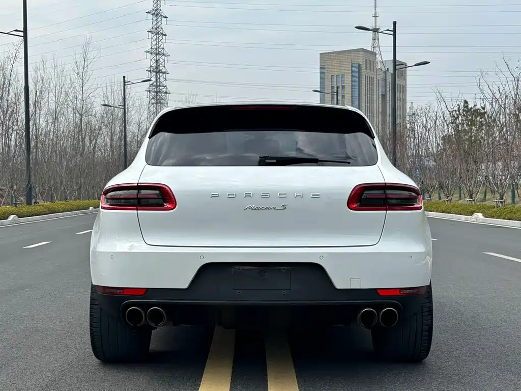Porsche Macan 2016 — фото 11