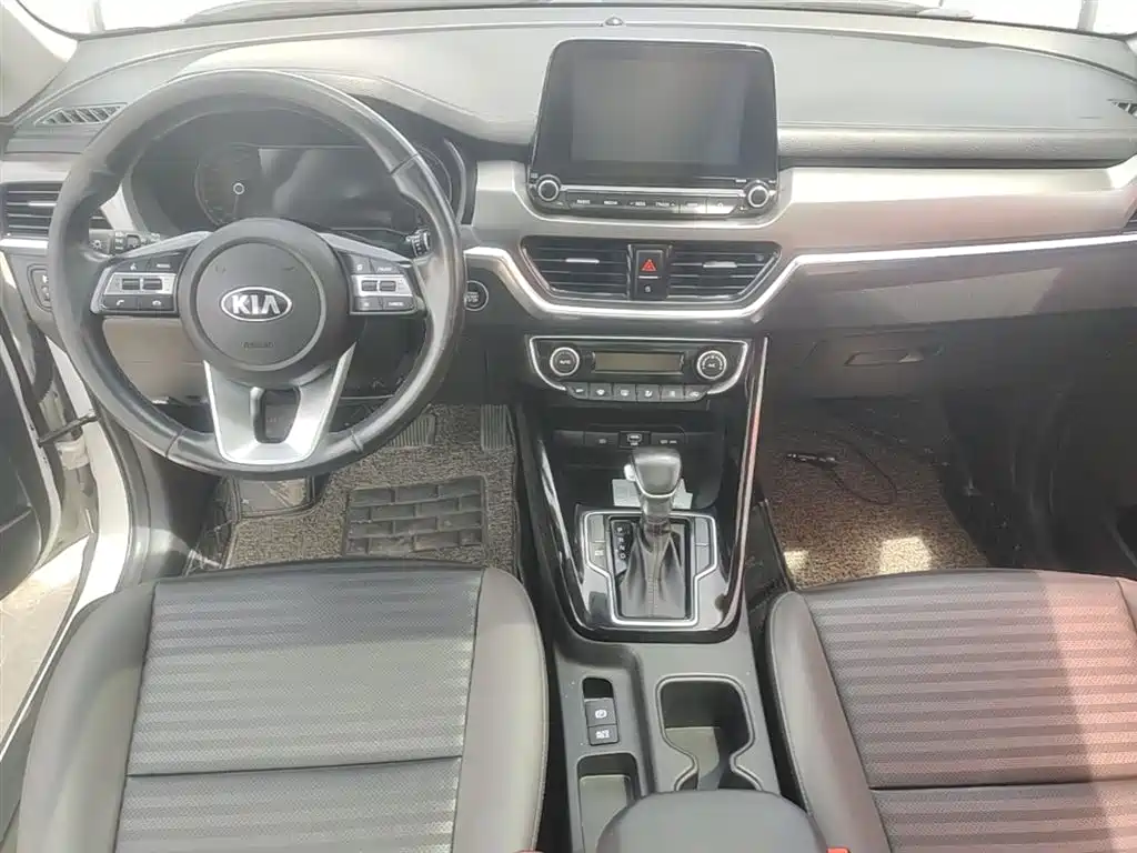 Kia Sportage 2018 — фото 10