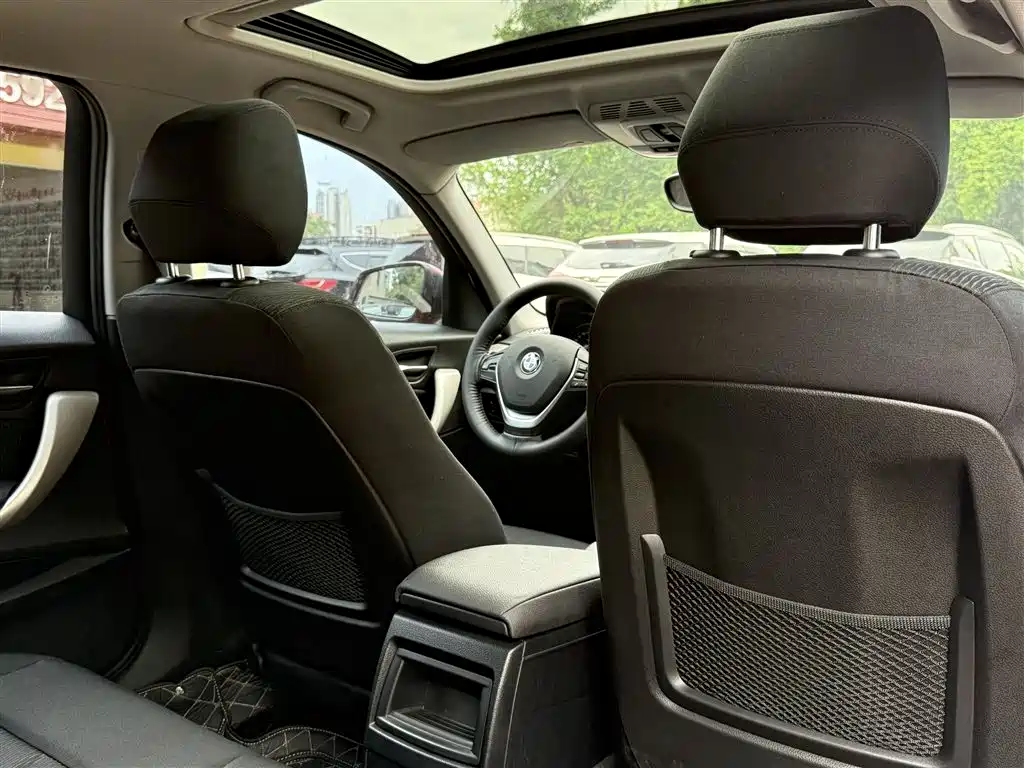 BMW 1 Series 2016 — фото 14