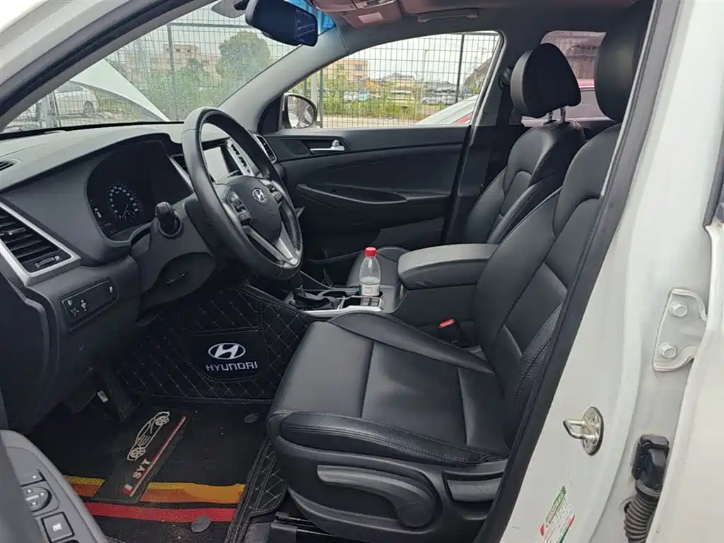 Hyundai Tucson 2017 — фото 22