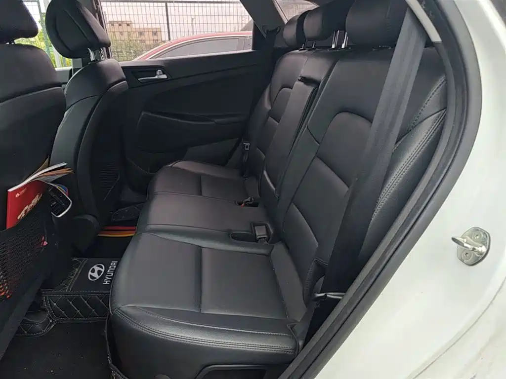 Hyundai Tucson 2017 — фото 24