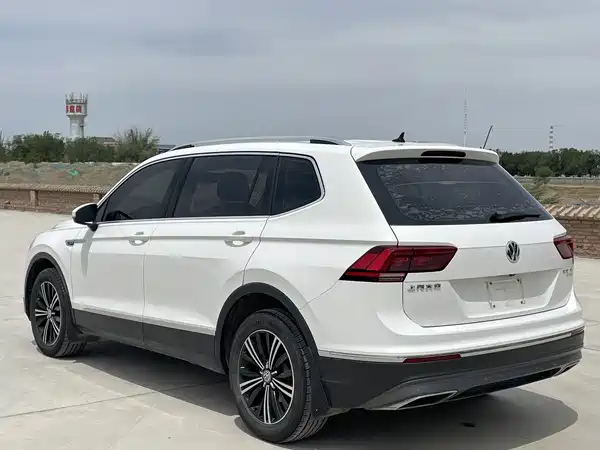 Volkswagen Tiguan L 2018