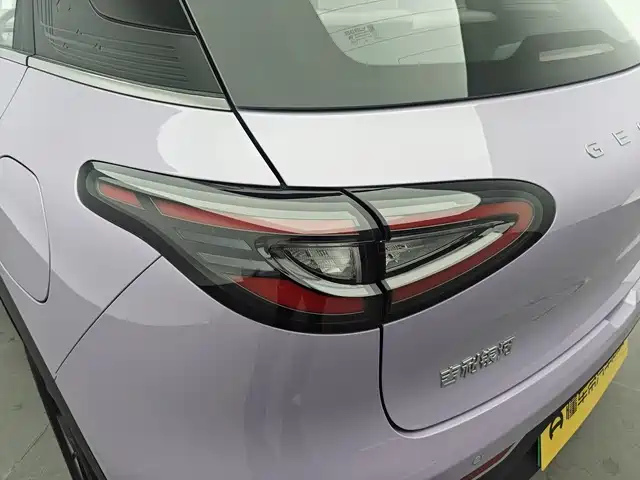 Geely Galaxy Starwish 2025 — фото 11