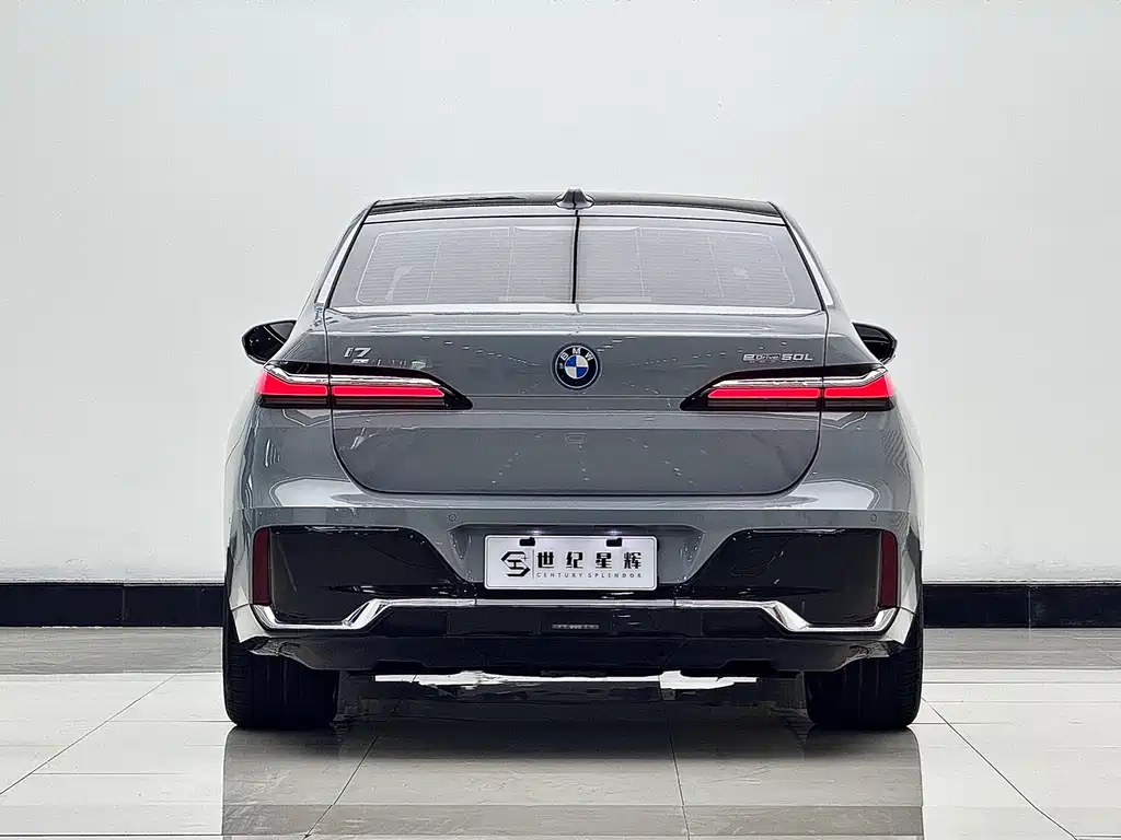 BMW i7 2023 — фото 12