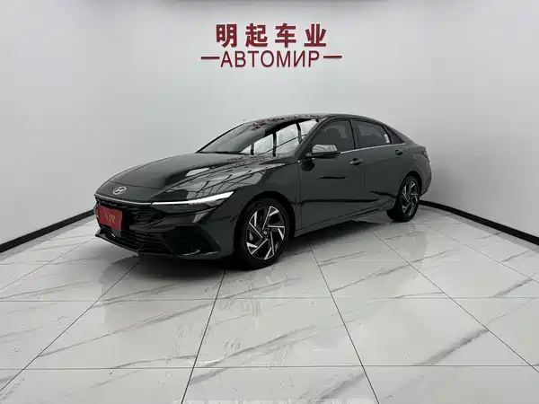 Hyundai Elantra 2023