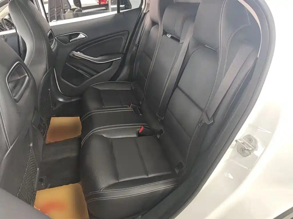 Mercedes-Benz GLA 2017 — фото 17