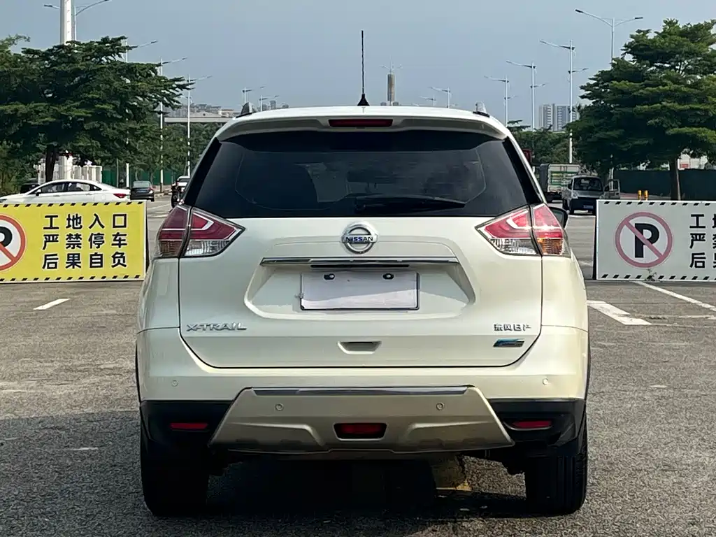 Nissan X-Trail 2015 — фото 8