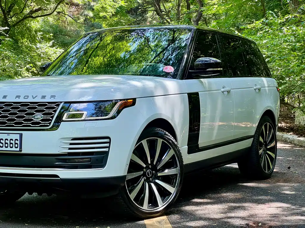 Land Rover Range Rover 2020 — фото 2