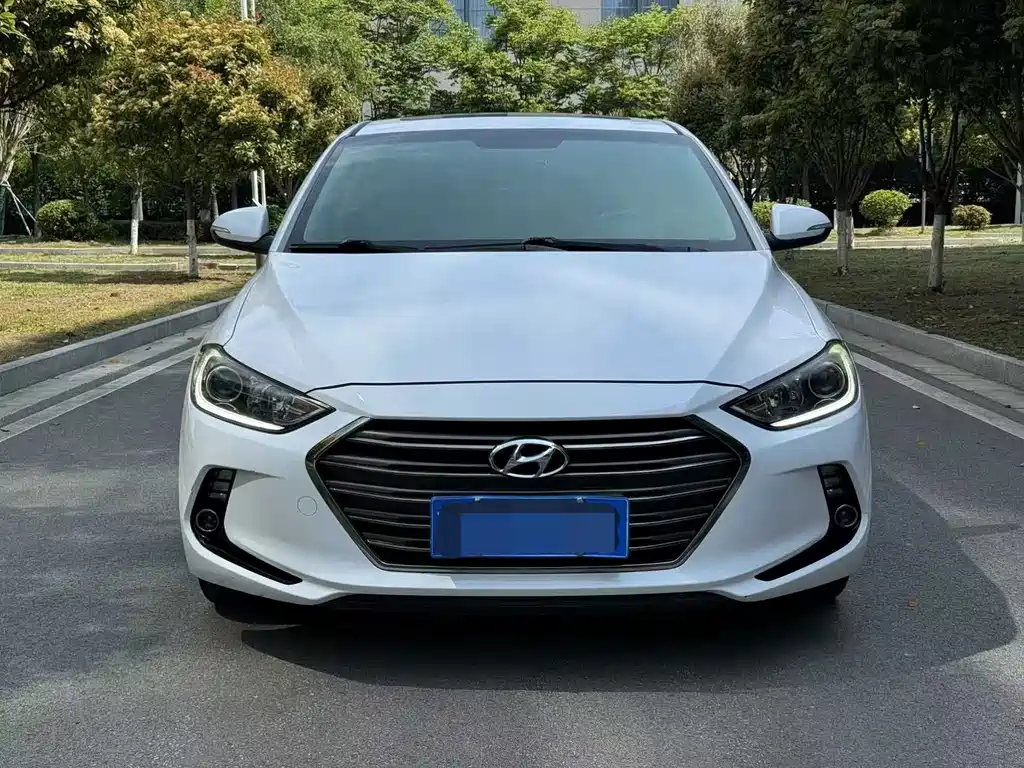 Hyundai Elantra 2018