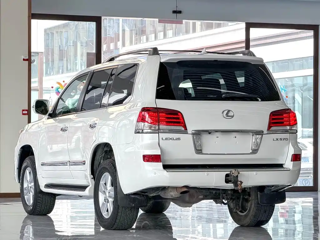 Lexus LX 2014 — фото 5
