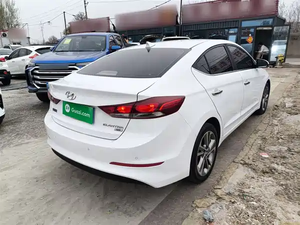 Hyundai Celesta 2018
