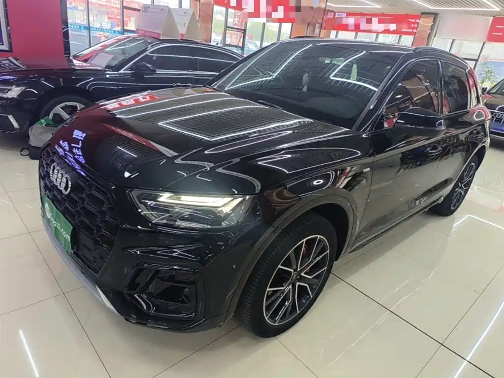 Audi Q5L 2025