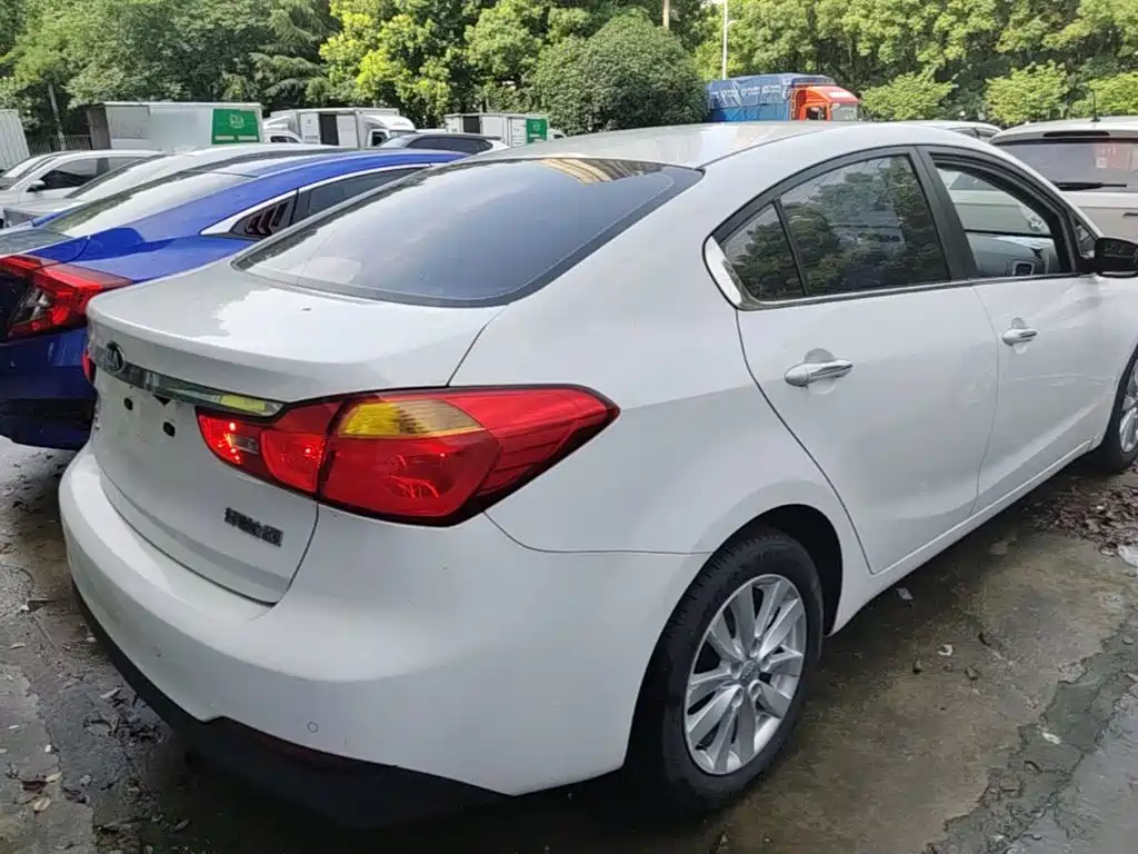 Kia K3 2015