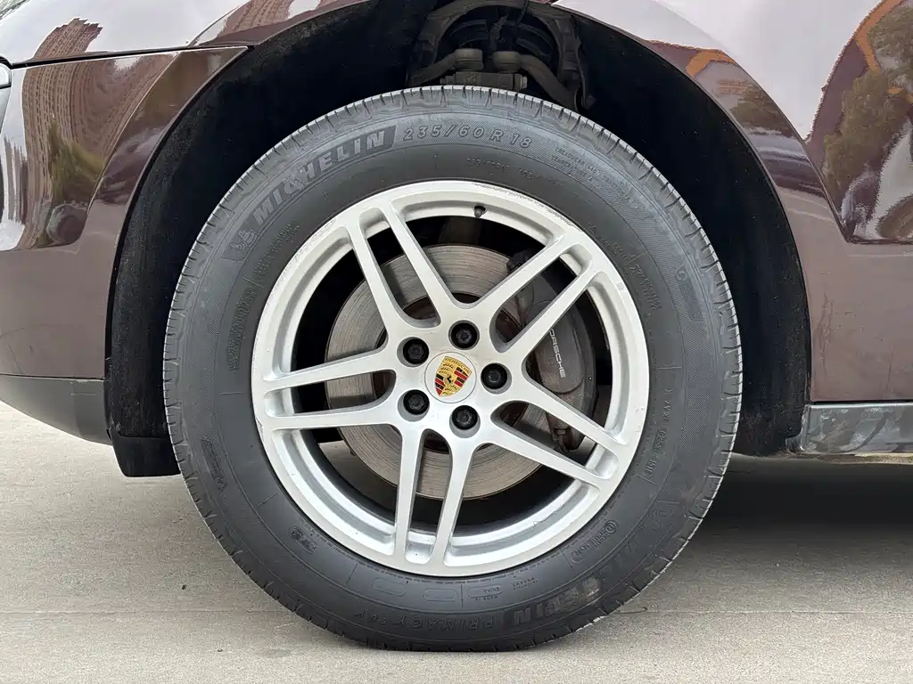 Porsche Macan 2015 — фото 19
