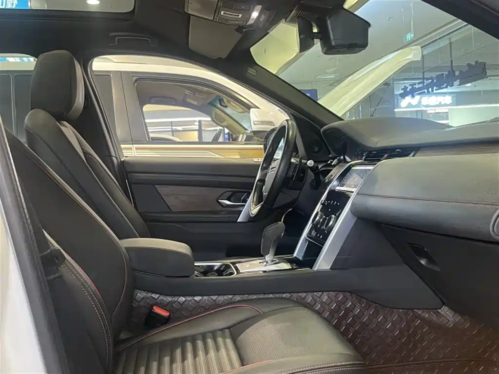 Land Rover Discovery Sport 2020 — фото 10