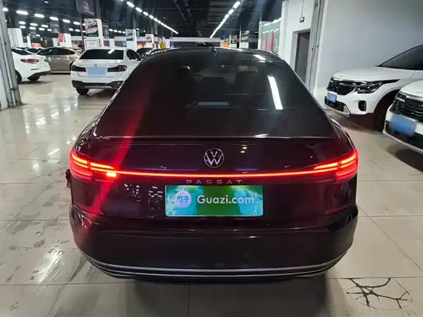 Volkswagen Passat 2023