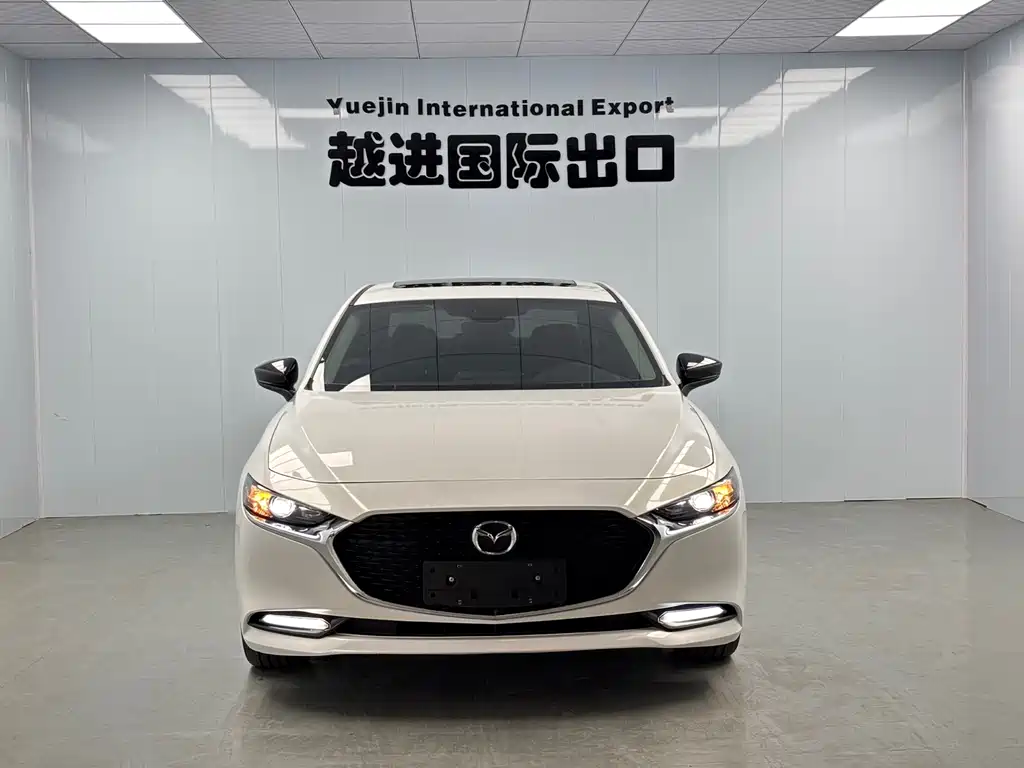 Mazda 3 Axela 2022
