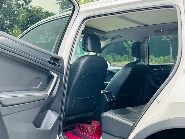 Volkswagen Tiguan L 2021