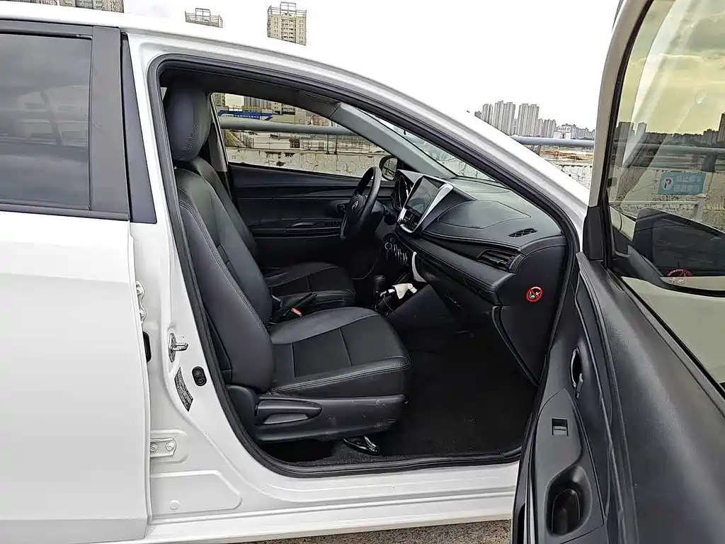 Toyota Vios 2018 — фото 11
