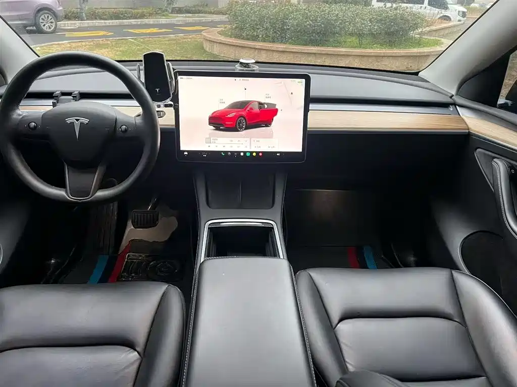 Tesla Model Y 2022 — фото 10