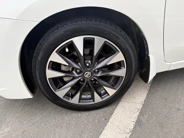 Nissan Bluebird 2016