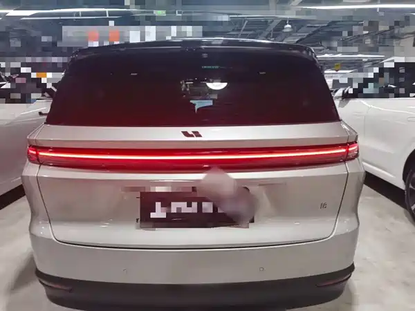 Li Auto i8 2026