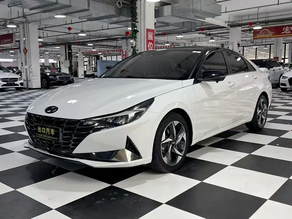 Hyundai Elantra 2021