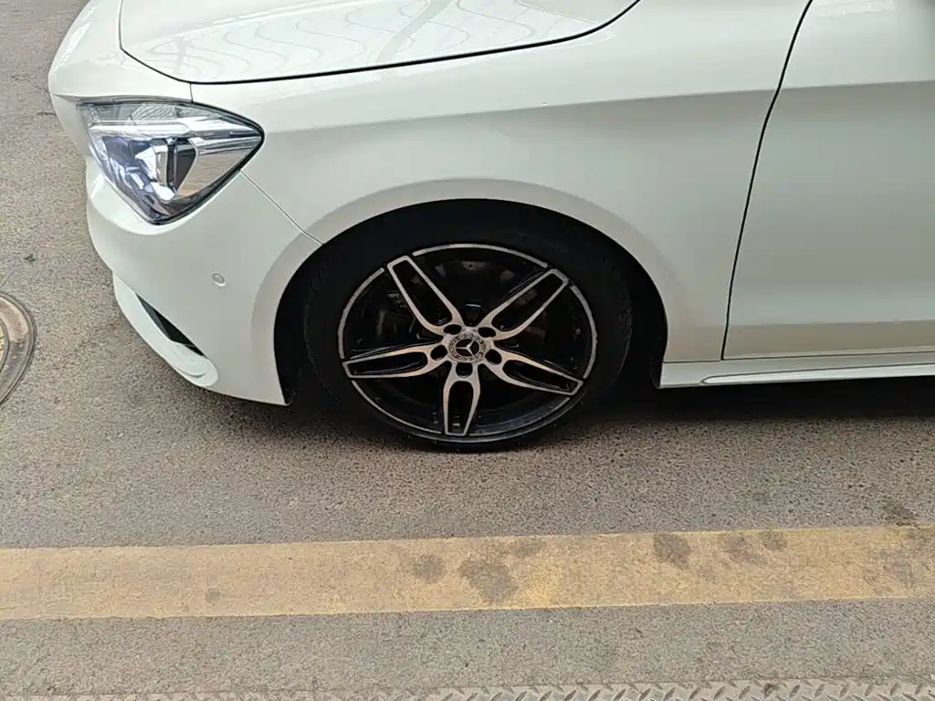 Mercedes-Benz CLA 2018 — фото 23