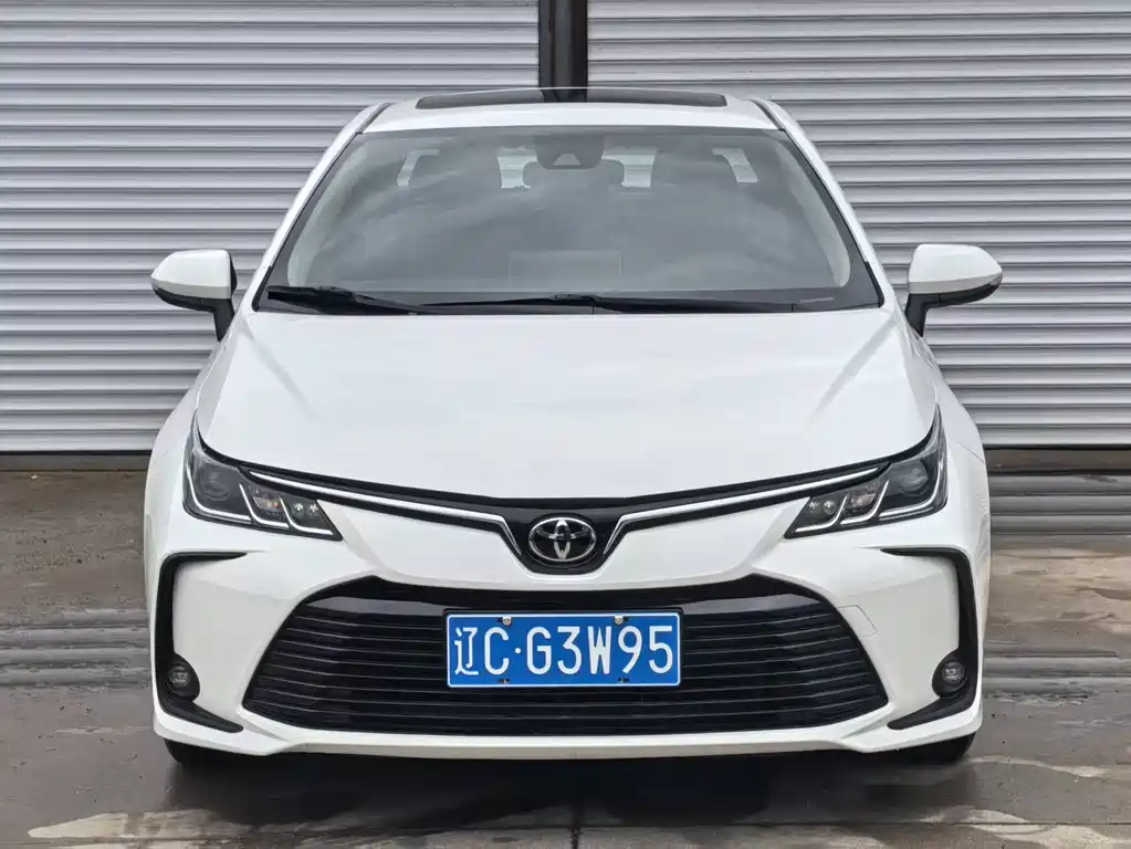 Toyota Corolla 2022 — фото 2