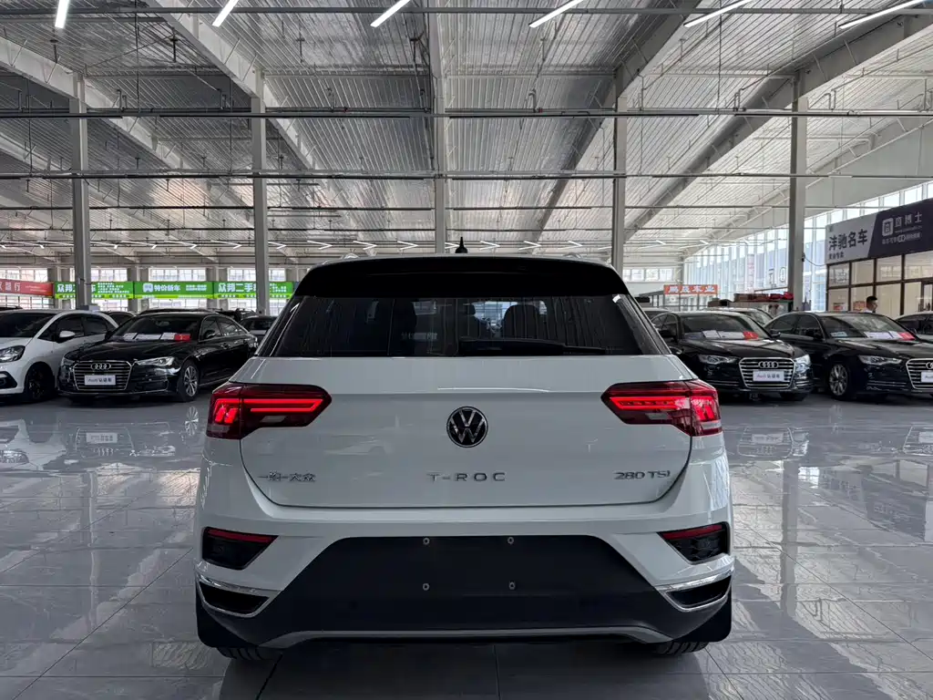 Volkswagen T-Roc 2022 — фото 8