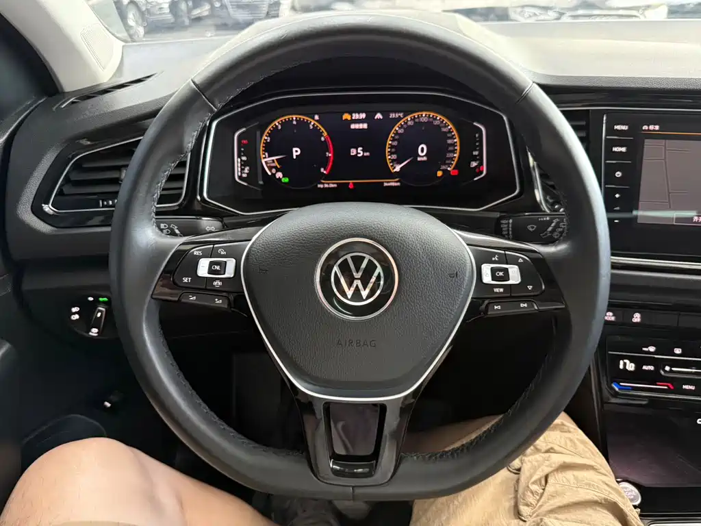 Volkswagen T-Roc 2022 — фото 14