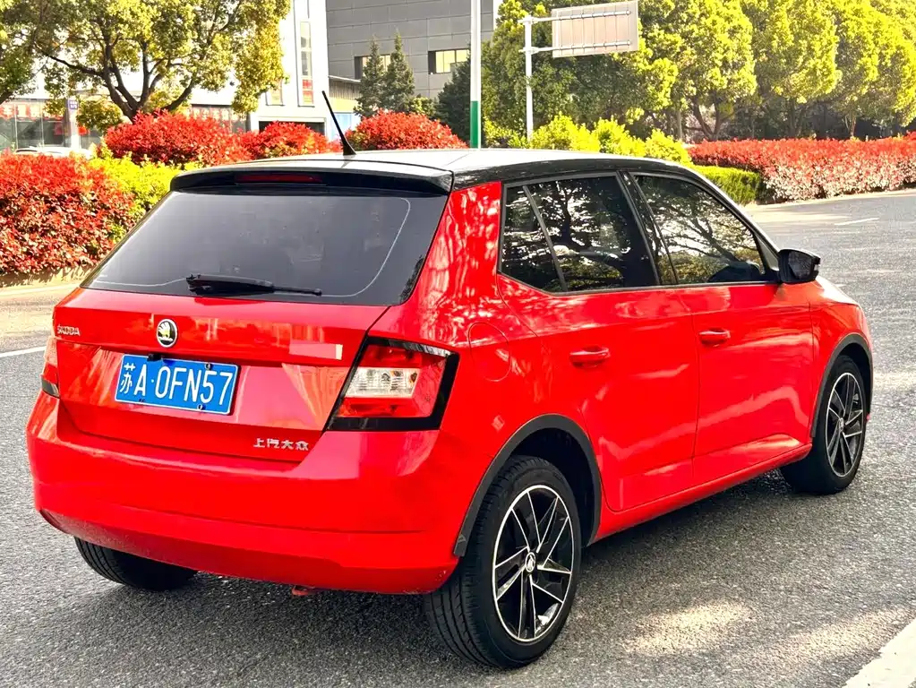 Skoda Fabia 2016 — фото 7