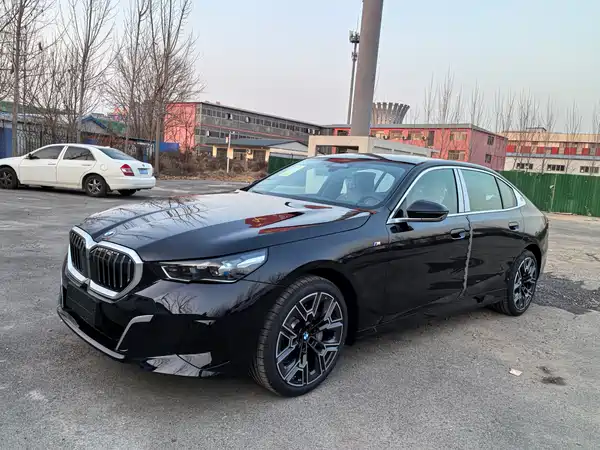 BMW 5 Series 2025