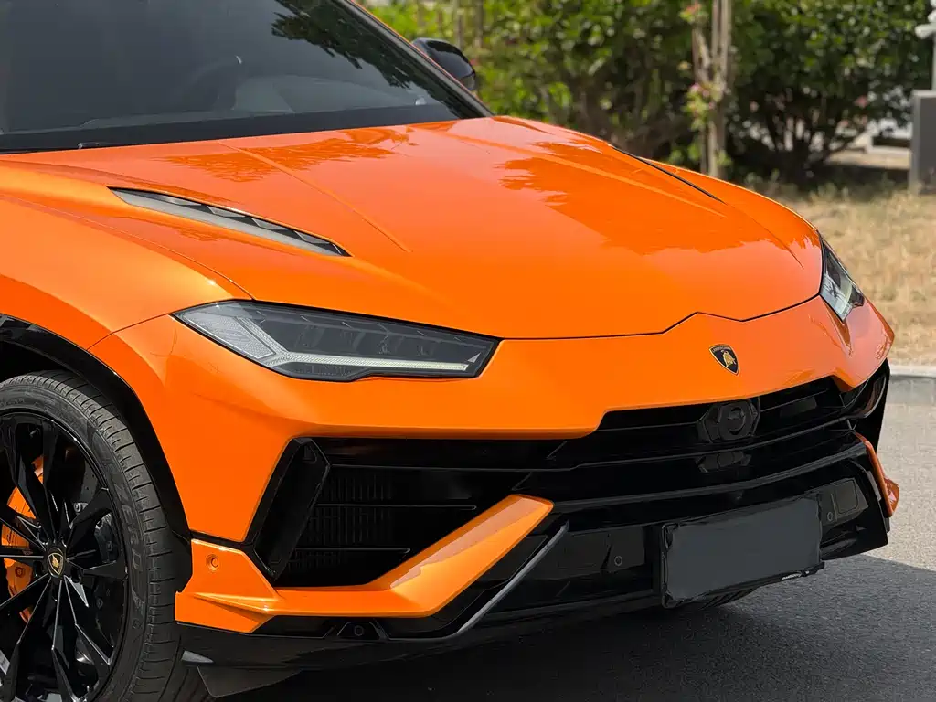 Lamborghini Urus 2023 — фото 16