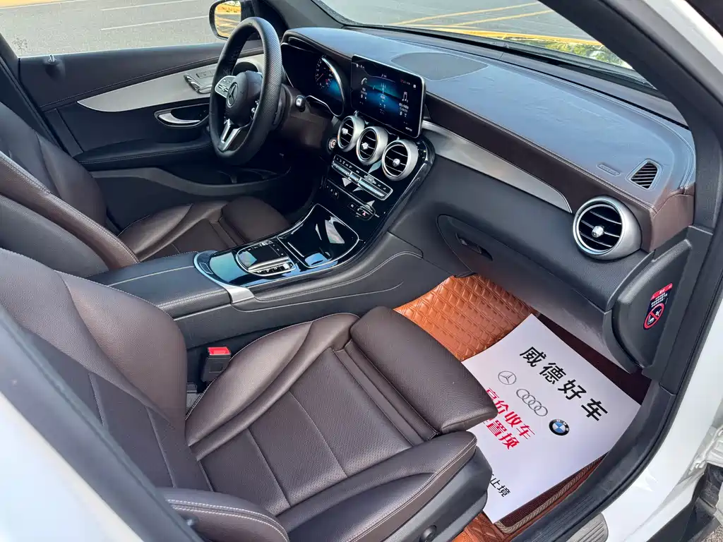 Mercedes-Benz GLC 2021 — фото 12