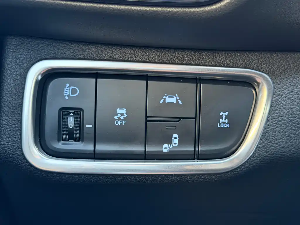 Hyundai Santa Fe 2022 — фото 12
