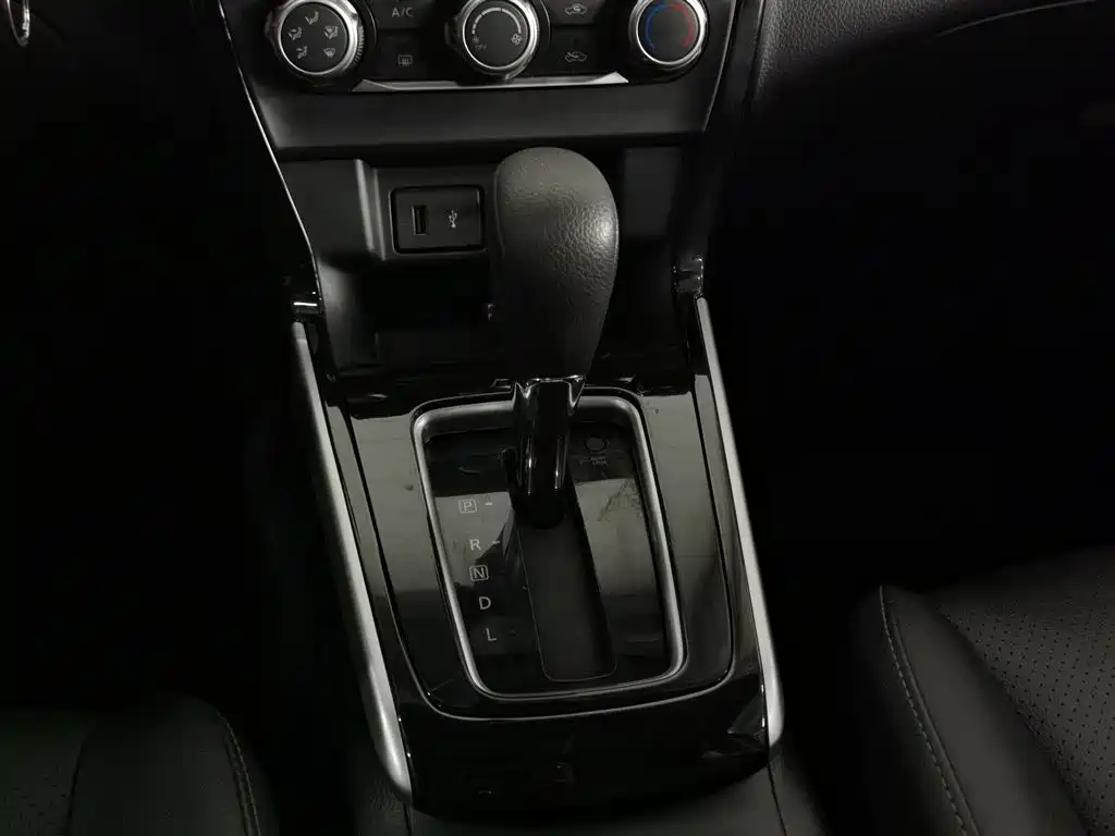 Nissan Sylphy 2020 — фото 13