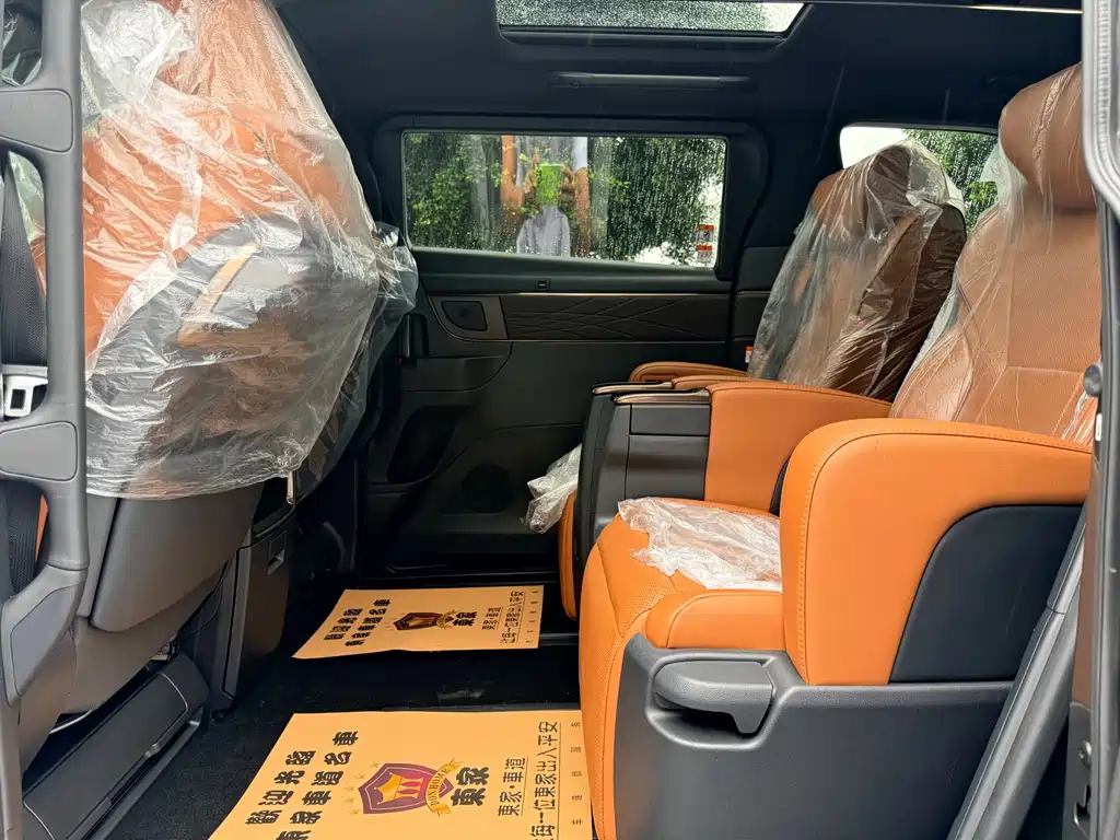 Toyota Vellfire 2026 — фото 15