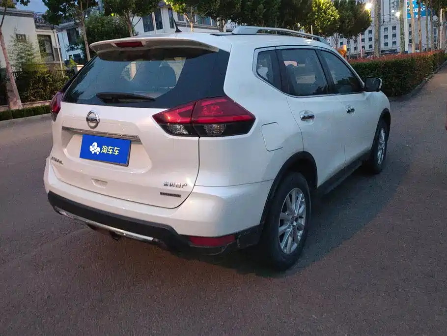 Nissan X-Trail 2018 — фото 3