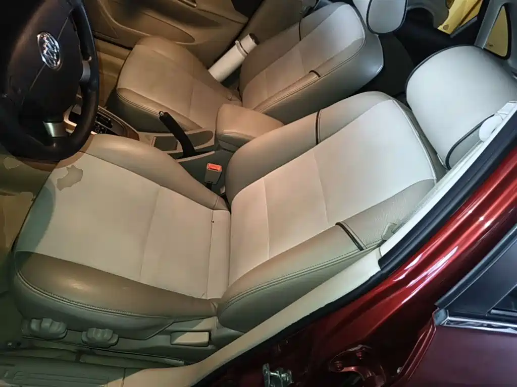 Buick Excelle 2015 — фото 15